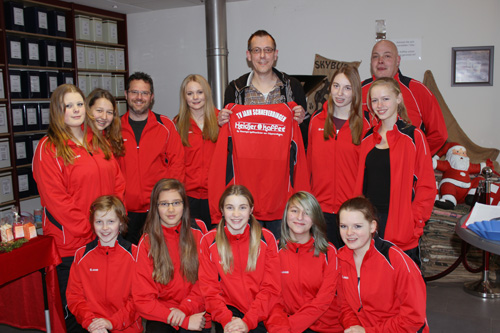 von links hinten : Lara Speichert, Julia Weber , Jens Franz, Katharina Hillermann, Inhaber: Marcus Krpoun, Lena-Marie Göke, Jule Corleis, Oli Bremer von links unten: Johanna Blenck, Xenia Stevens, Nina Röhrs, Julie Normann, Paula Stöwer